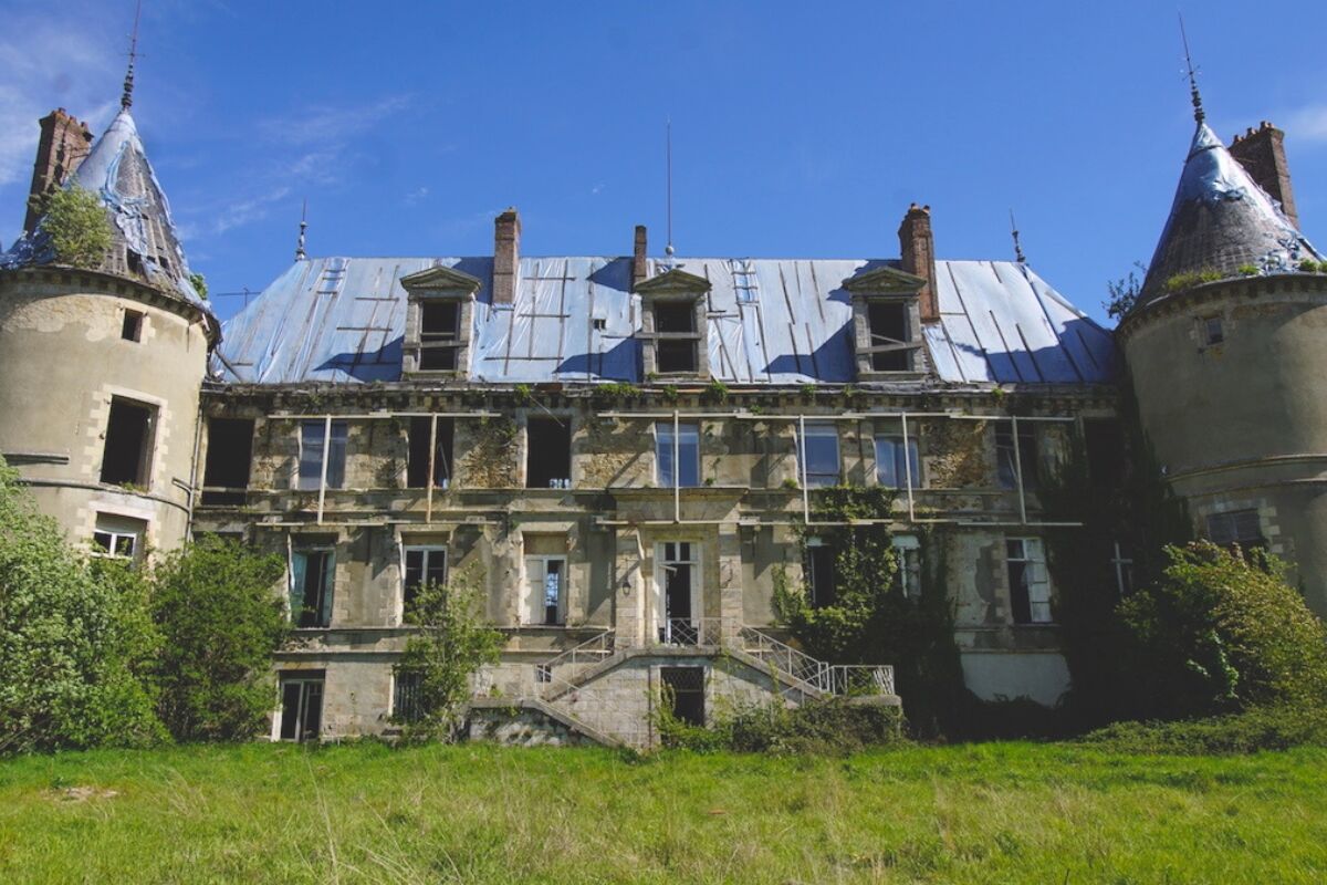 Abandoned Chateaux in France